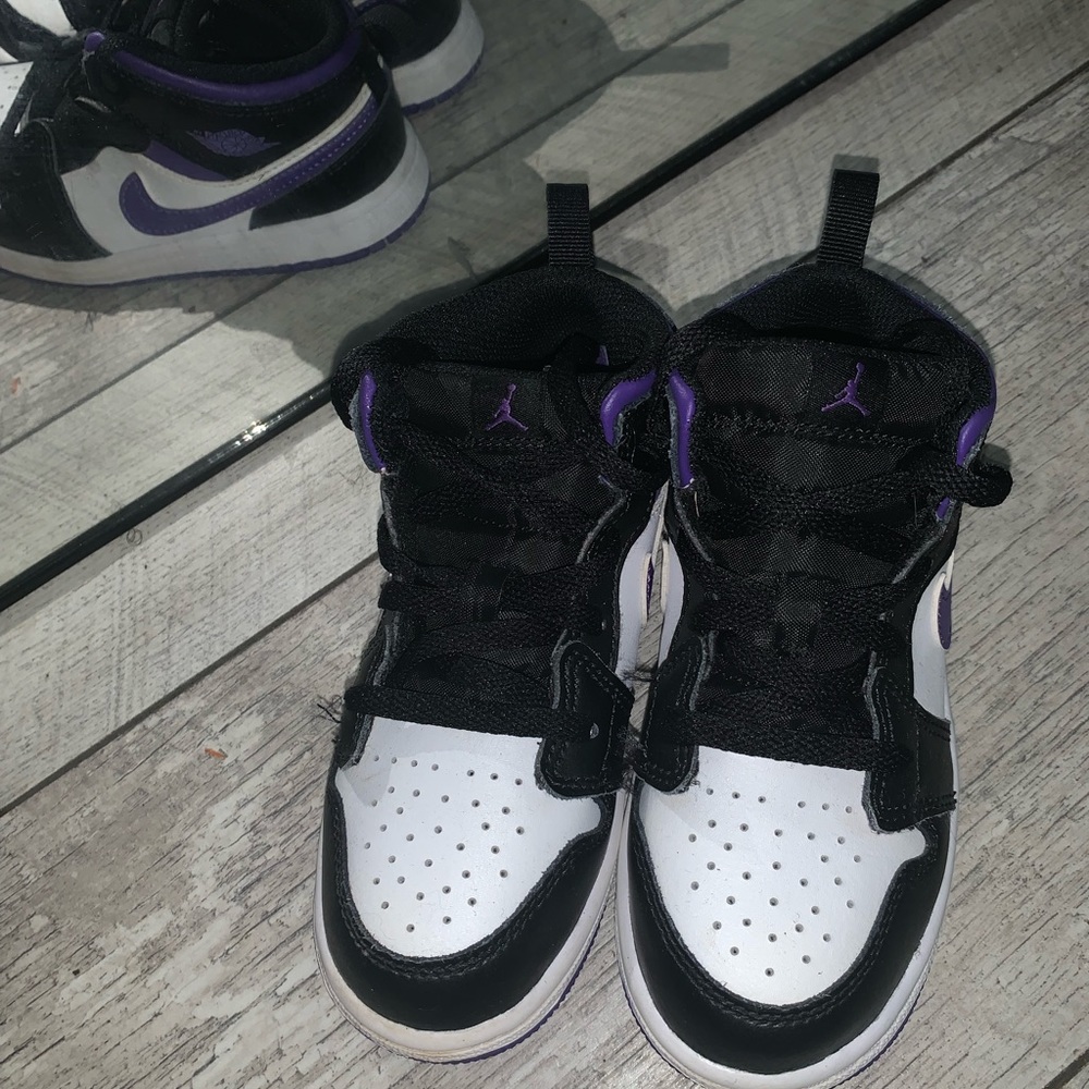 Jordan 1 Mid Little Kids’ Shoes
